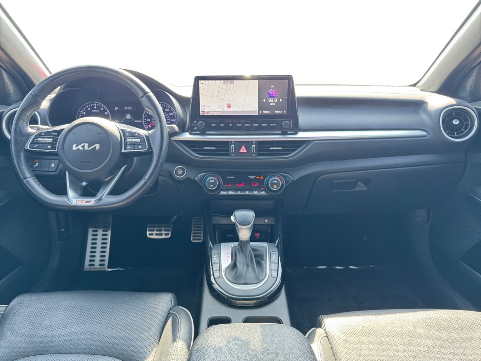Used 2022 Kia Forte GT-Line w/ GT-Line Premium Package FWD image 12