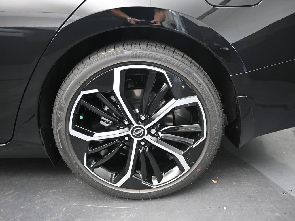 New 2025 Nissan Altima 2.5 SR image 28