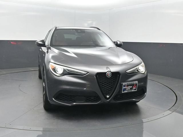 Used 2023 Alfa Romeo Stelvio Veloce AWD/4WD image 34