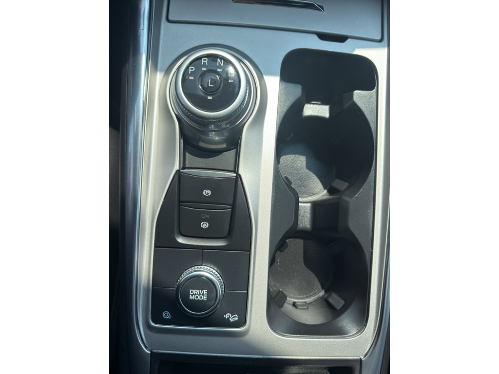 Used 2022 Ford Explorer XLT w/ Equipment Group 202A AWD/4WD image 23