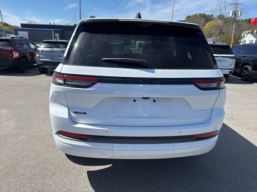New 2026 Jeep Grand Cherokee Limited AWD/4WD image 4