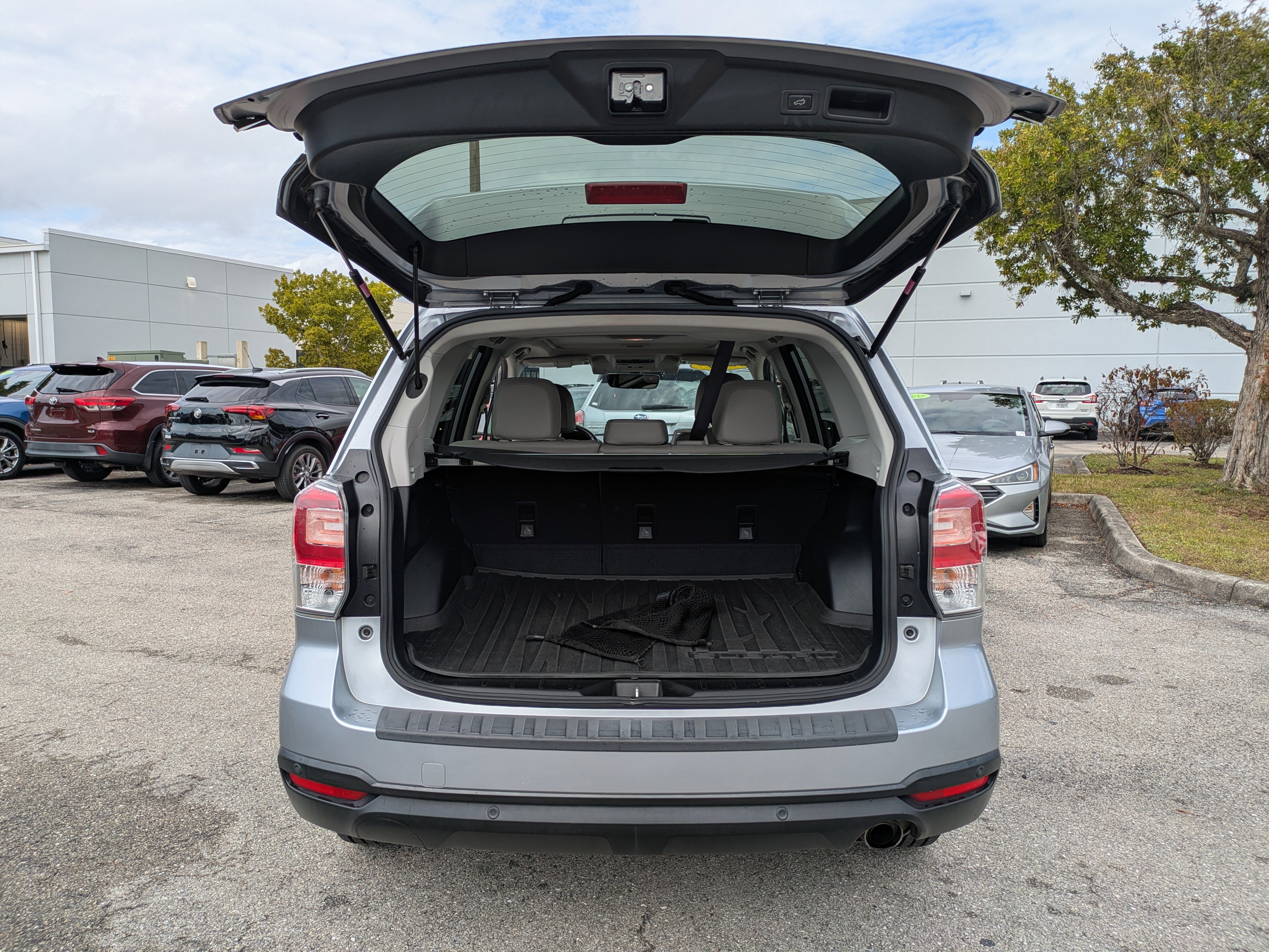 Used 2017 Subaru Forester 2.5i Limited image 13