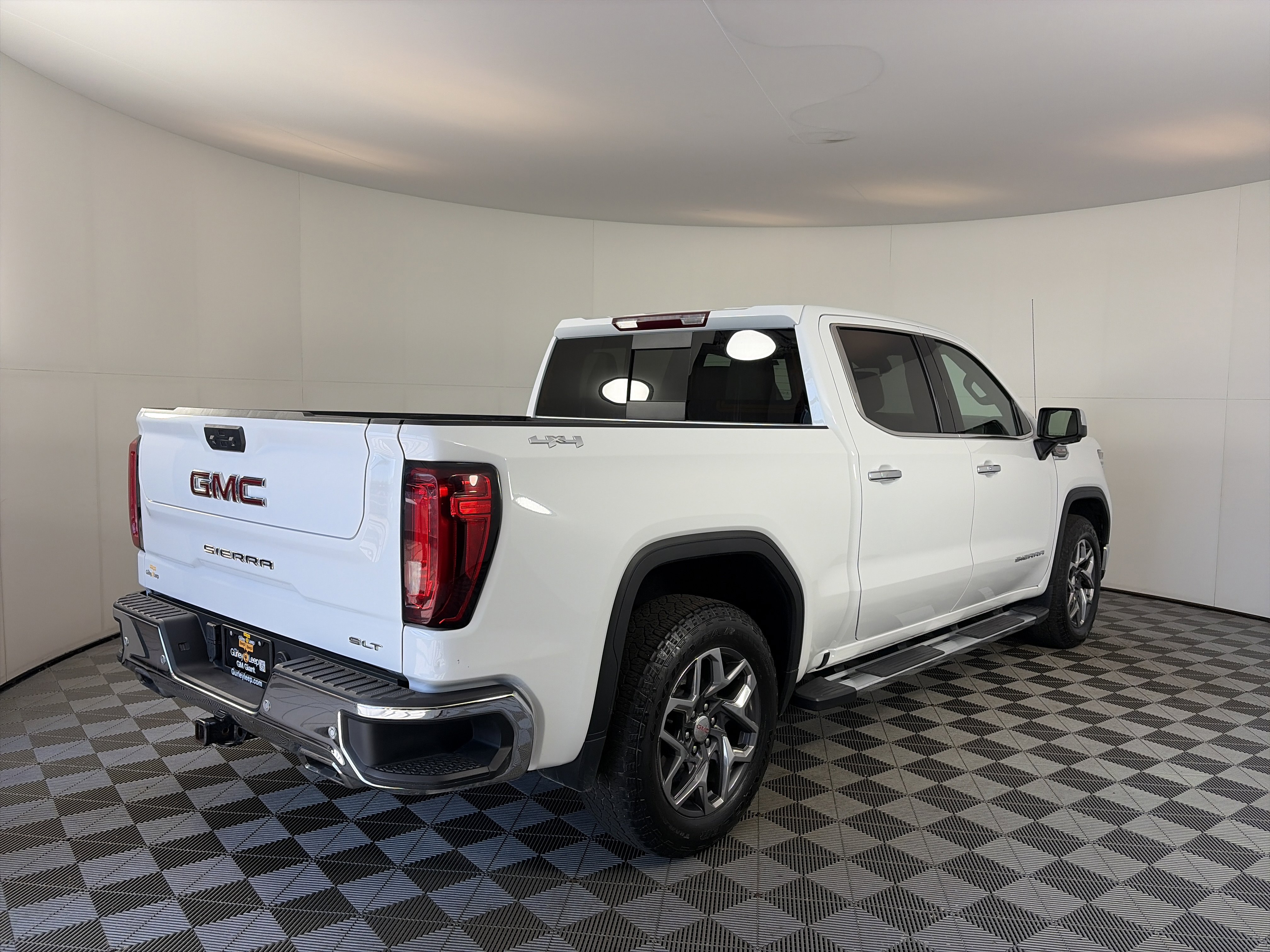 Certified 2022 GMC Sierra 1500 SLT w/ SLT Premium Plus Package image 10