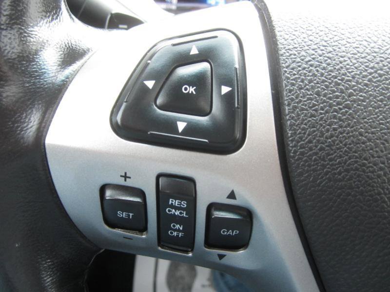 Used 2015 Ford Taurus SHO w/ Equipment Group 401A AWD/4WD image 25