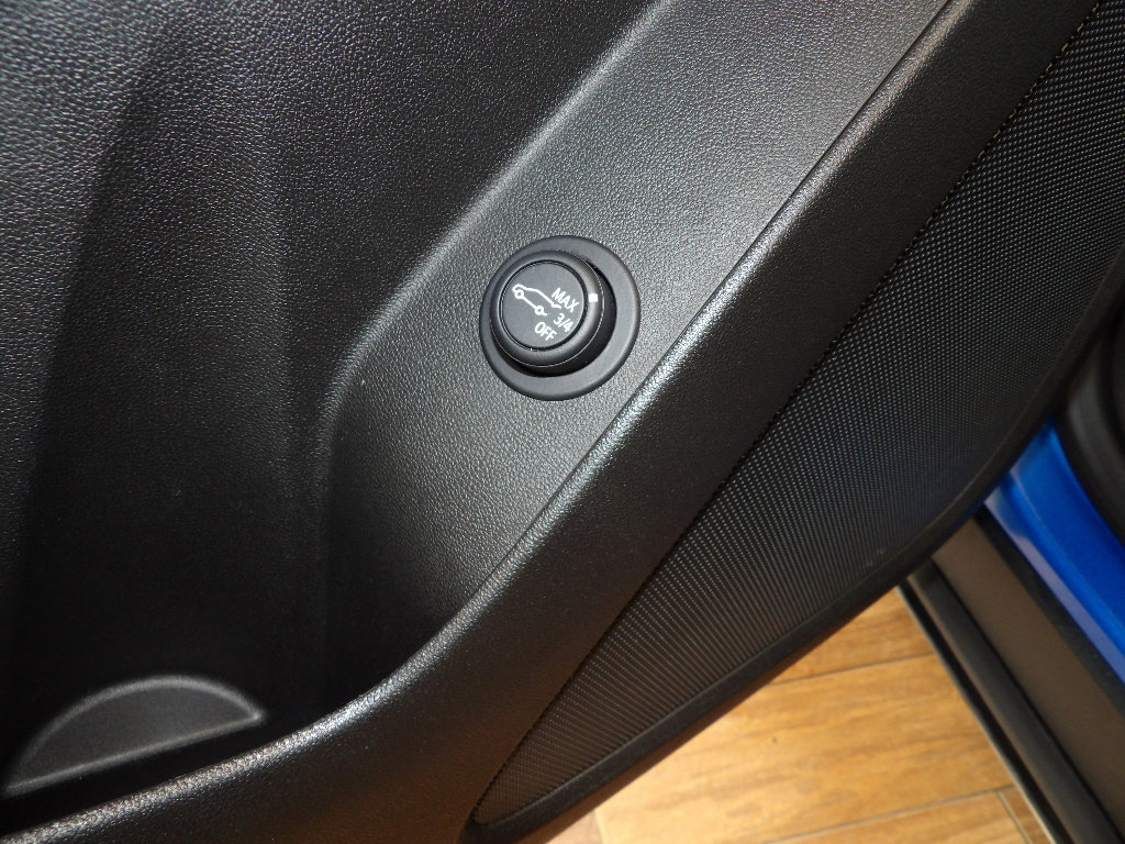 Used 2024 Chevrolet Equinox LT w/ LPO, Floor Liner Package FWD image 24