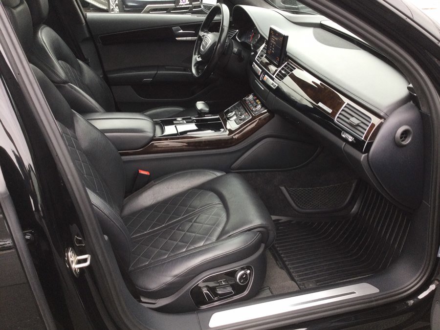 Used 2017 Audi A8 L 4.0T w/ Driver Assistance Package image 24