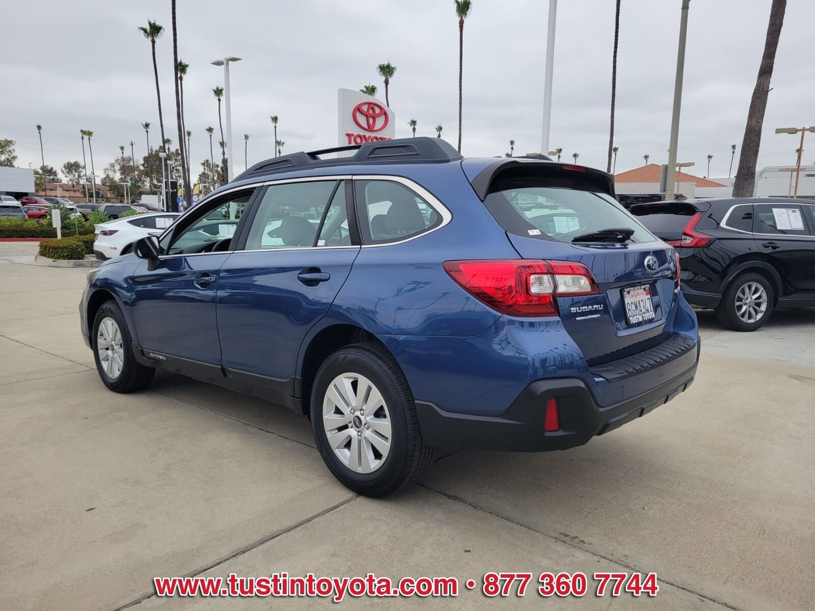 Used 2019 Subaru Outback 2.5i AWD/4WD image 6