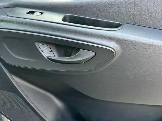 Used 2023 Mercedes-Benz Sprinter 2500 image 19