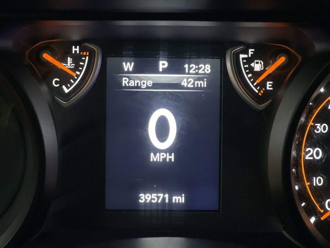 Used 2025 Jeep Gladiator Sport image 19