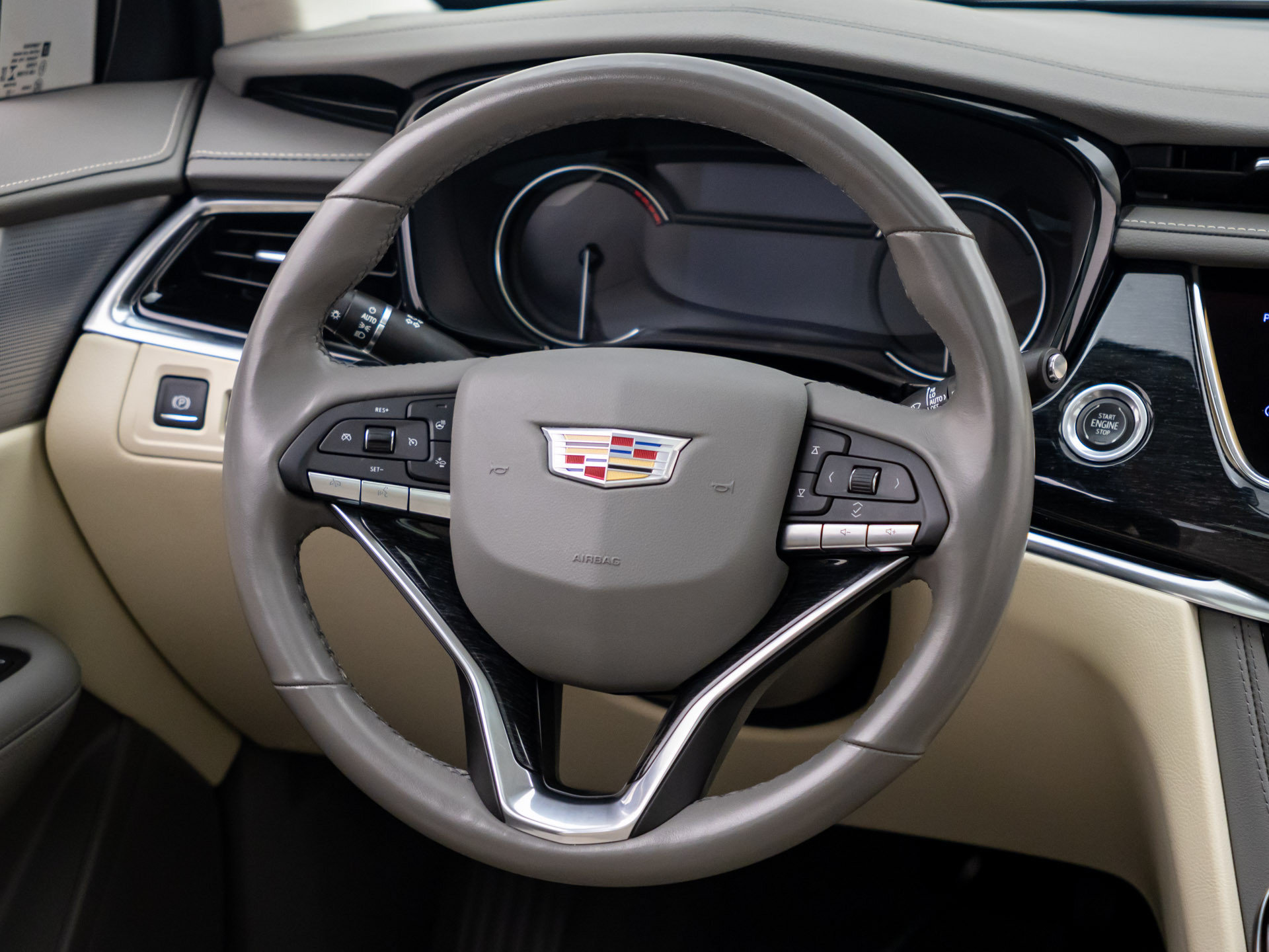 Used 2023 Cadillac XT6 Premium Luxury AWD/4WD image 10
