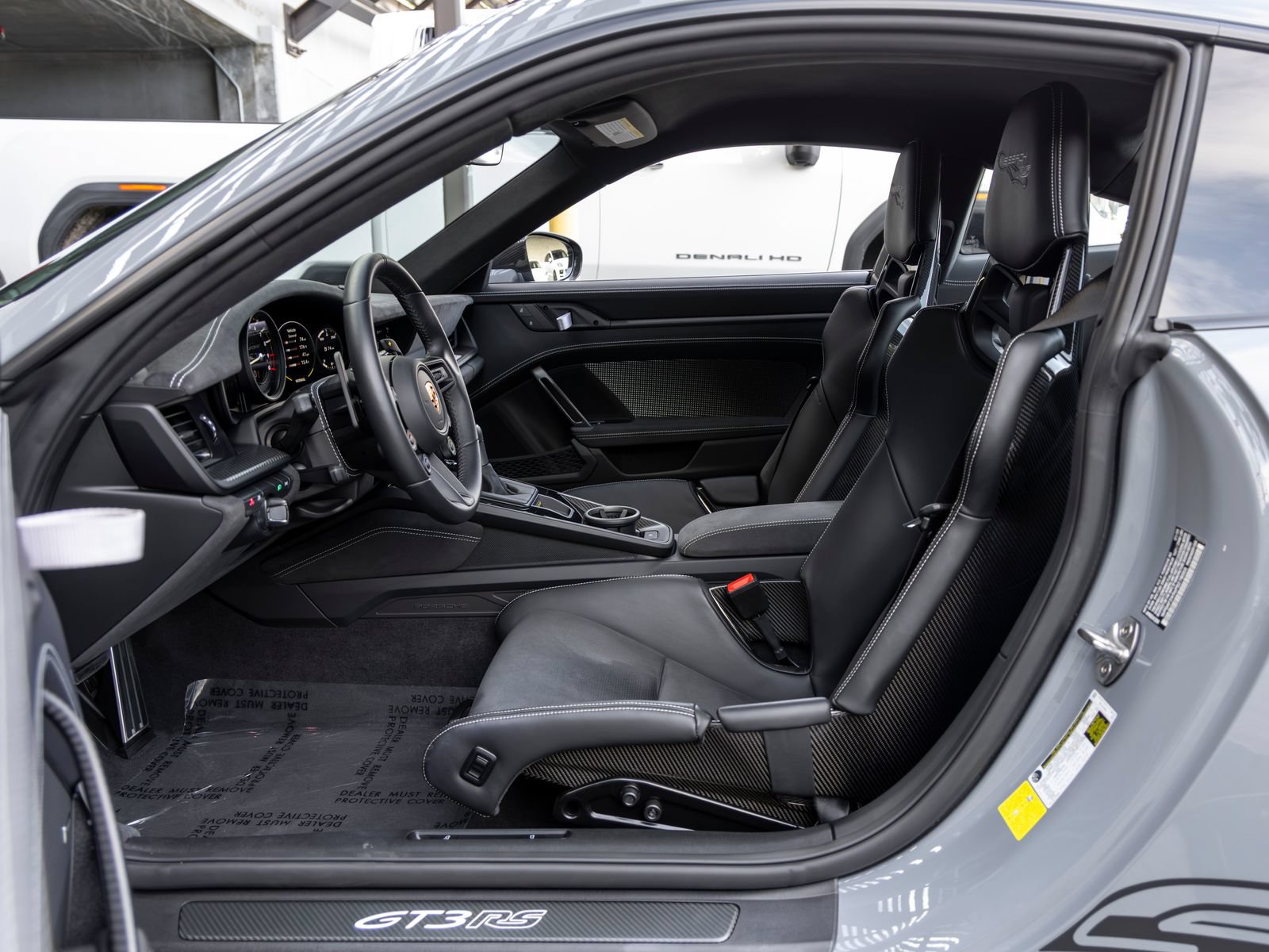Certified 2023 Porsche 911 GT3 RS RWD image 39