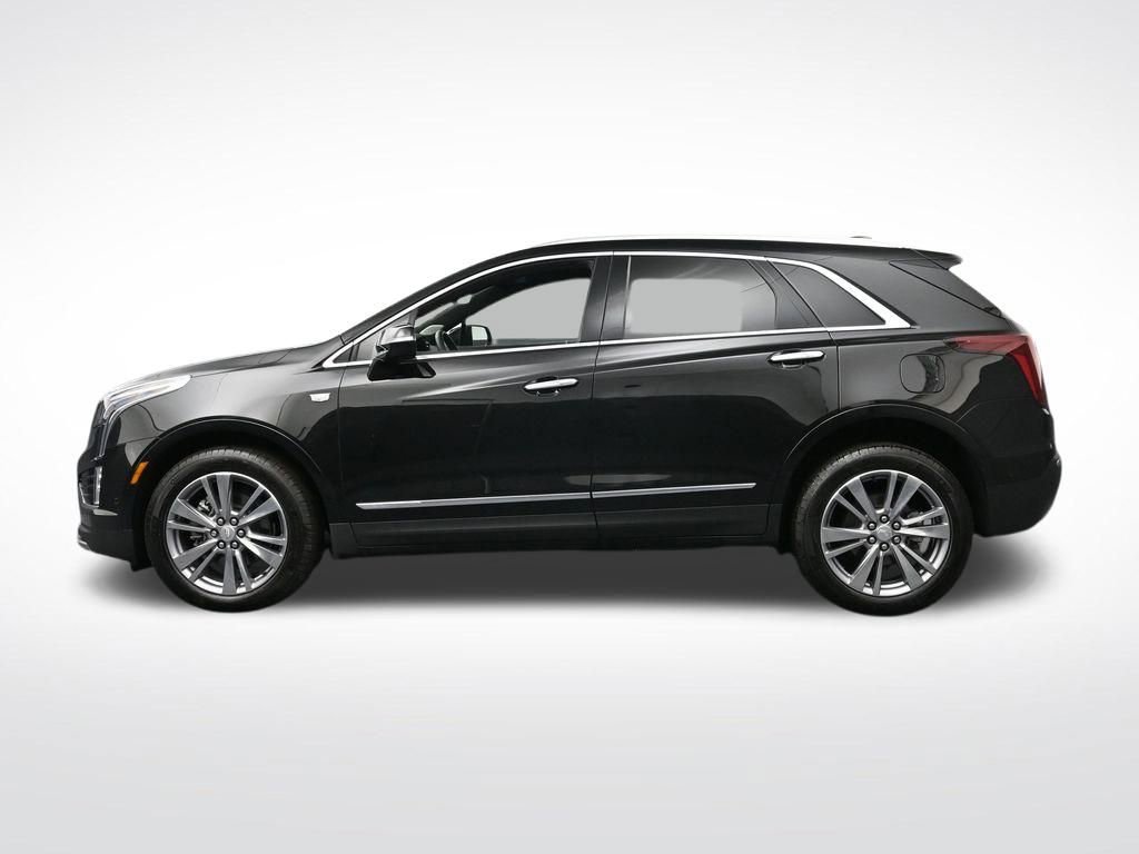 Used 2026 Cadillac XT5 Premium Luxury w/ Driver Assist Package image 2
