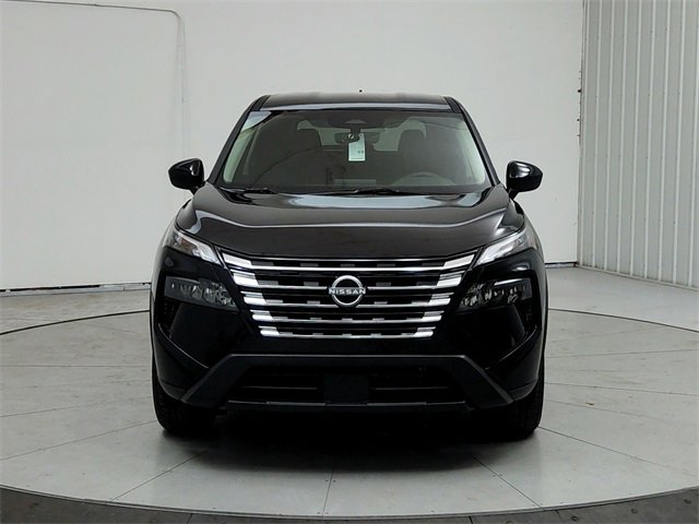 New 2025 Nissan Rogue SV image 2