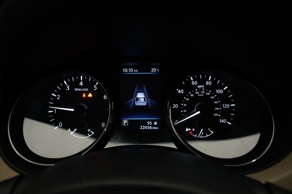 Used 2020 Nissan Rogue SL image 2