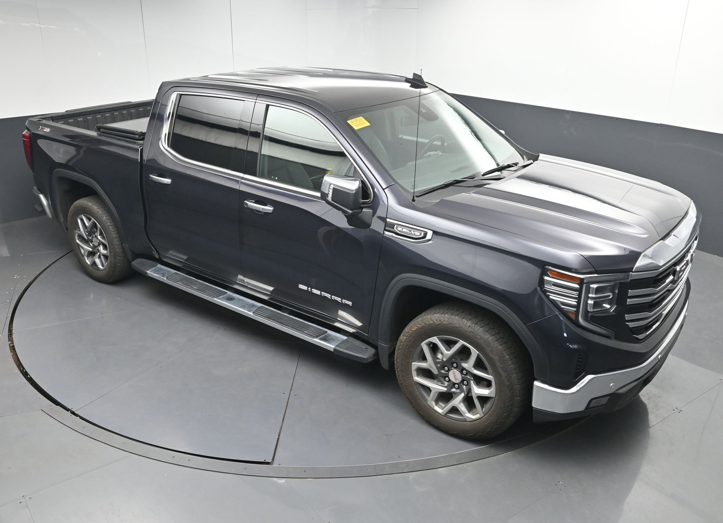 Used 2024 GMC Sierra 1500 SLT w/ SLT Premium Plus Package image 34