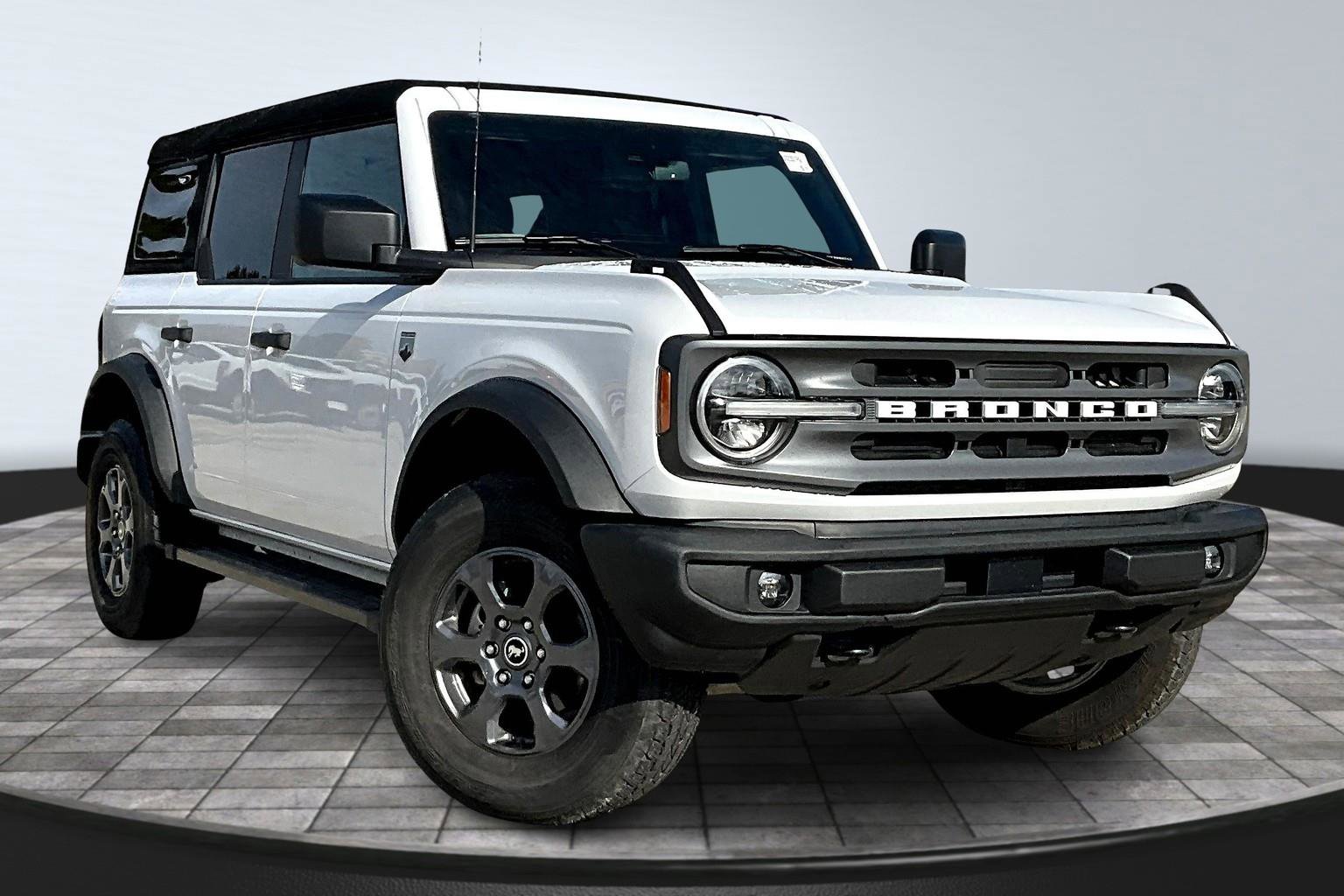 Certified 2023 Ford Bronco Big Bend image 1