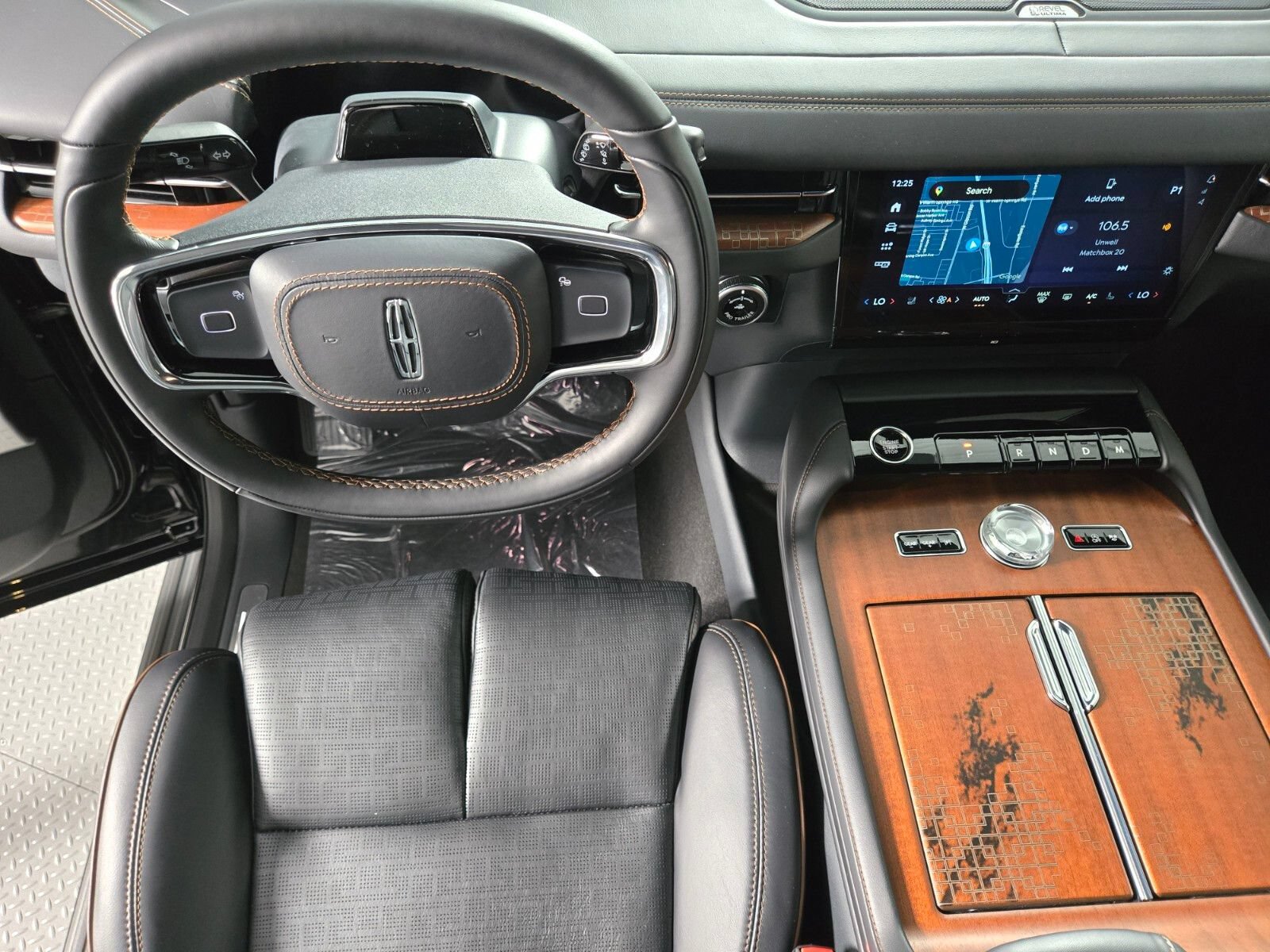 New 2027 Lincoln Navigator Black Label AWD/4WD image 17