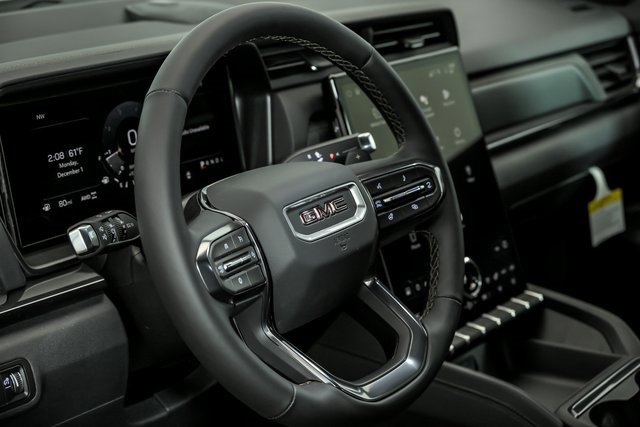 New 2026 GMC Terrain AT4 w/ Convenience Package III image 9