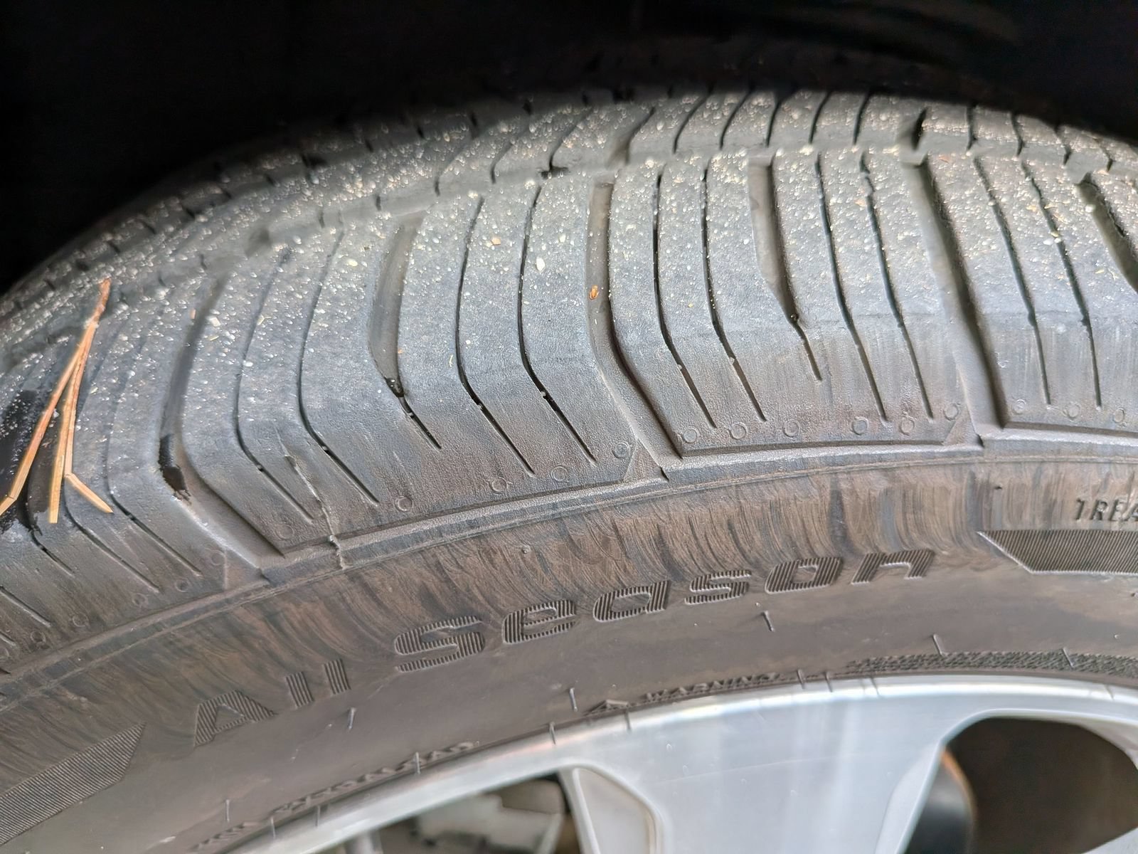 Used 2016 Chevrolet Traverse LTZ w/ LPO, 'HIT The Road' Package FWD image 9