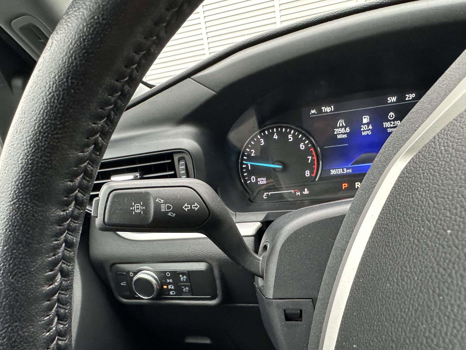 Used 2022 Ford Explorer XLT image 27