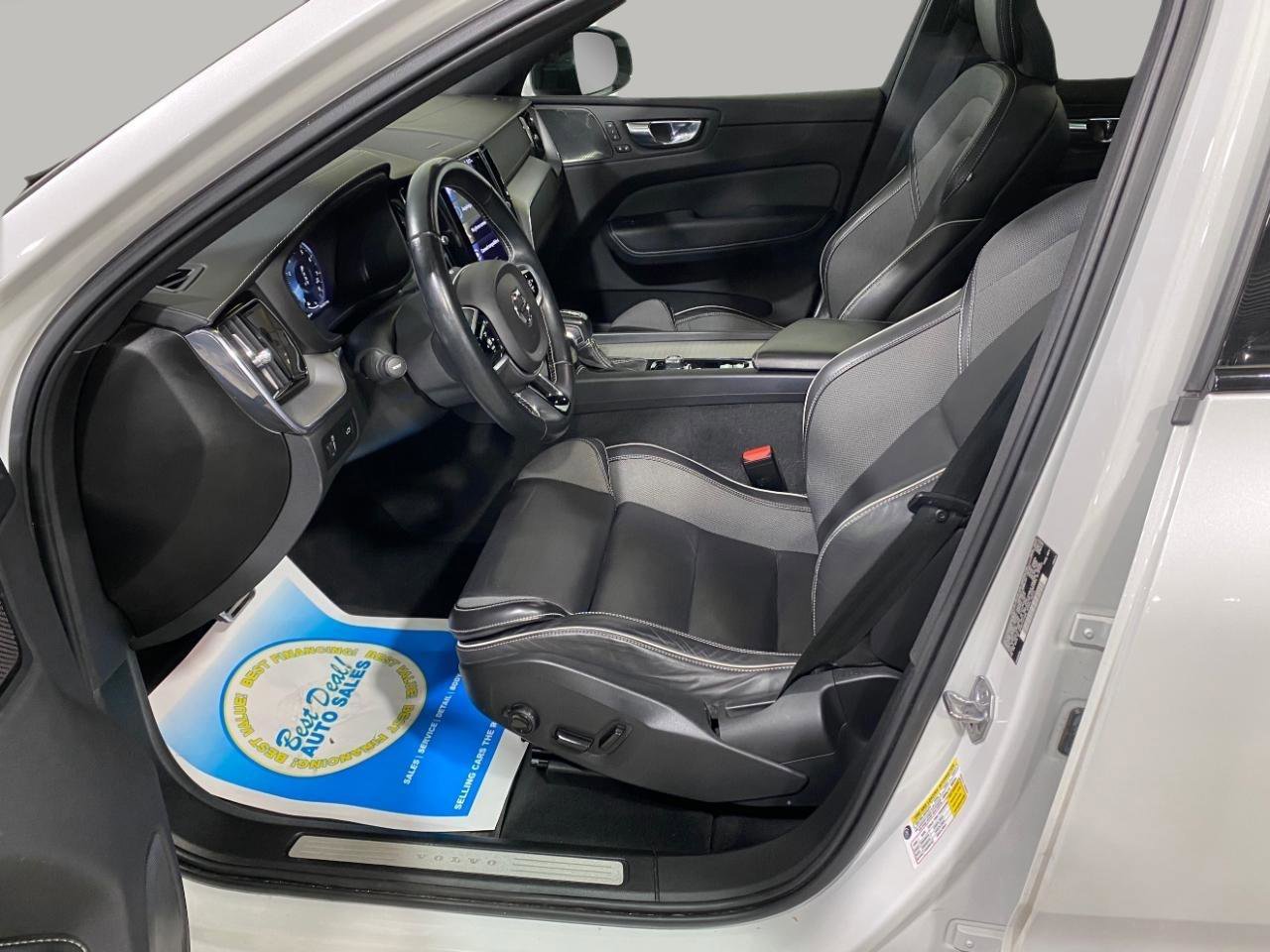 Used 2021 Volvo XC60 T5 R-Design image 16