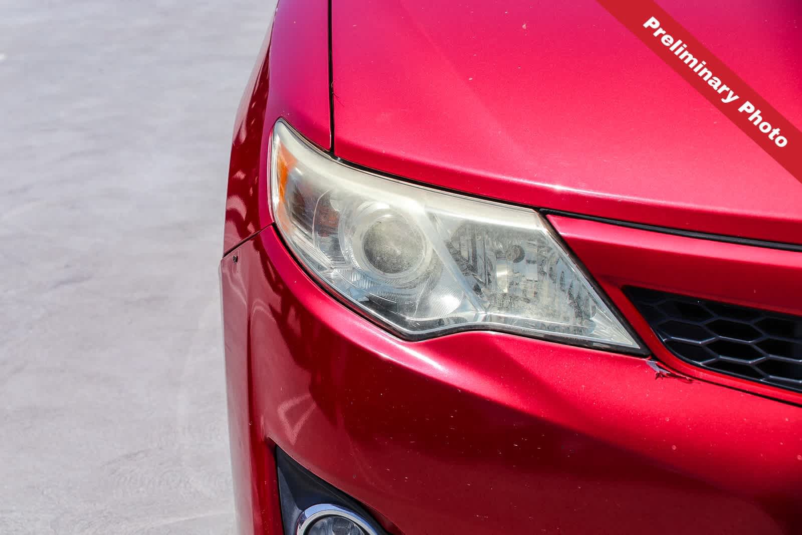 Used 2012 Toyota Camry SE FWD image 4
