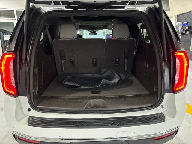 Used 2023 GMC Yukon XL SLT AWD/4WD image 36
