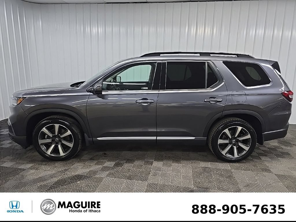 Used 2023 Honda Pilot Elite image 5