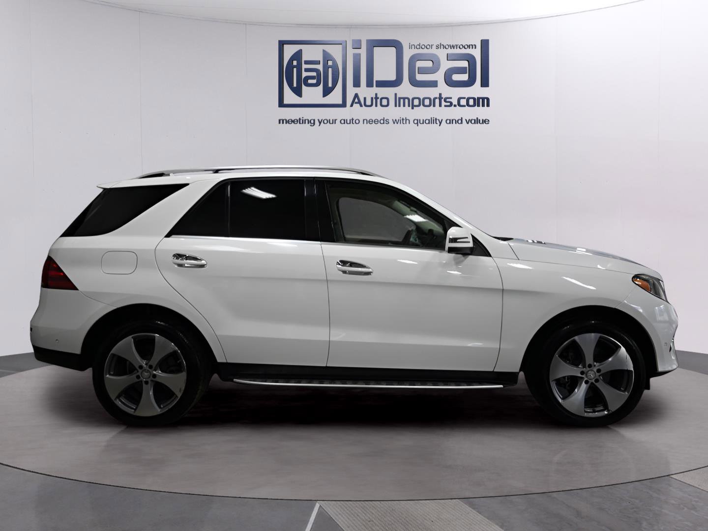 Used 2019 Mercedes-Benz GLE 400 4MATIC w/ Premium 1 Package image 6