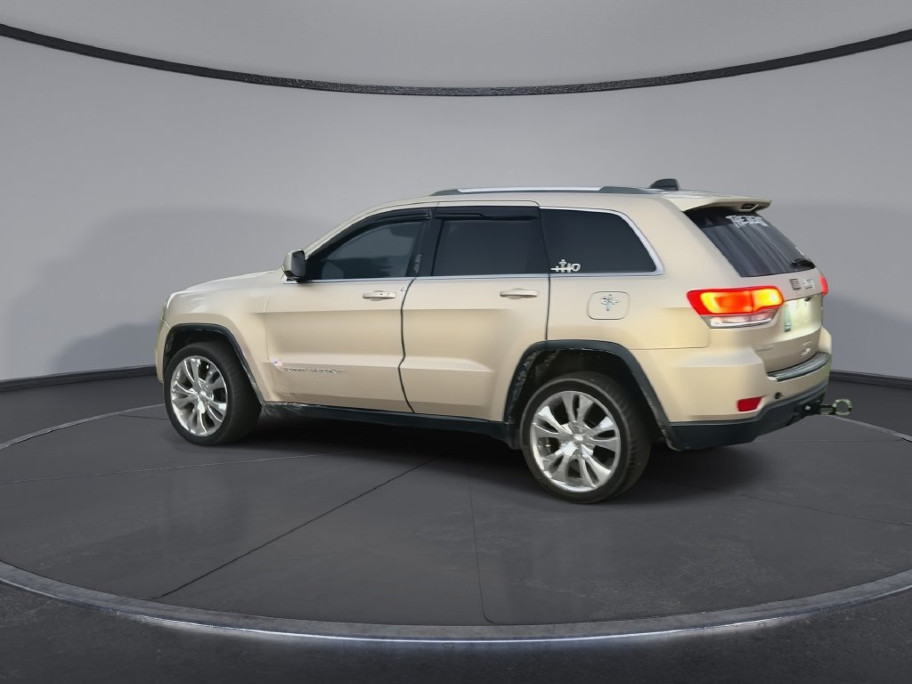 Used 2014 Jeep Grand Cherokee Laredo w/ Quick Order Package 23E AWD/4WD image 6