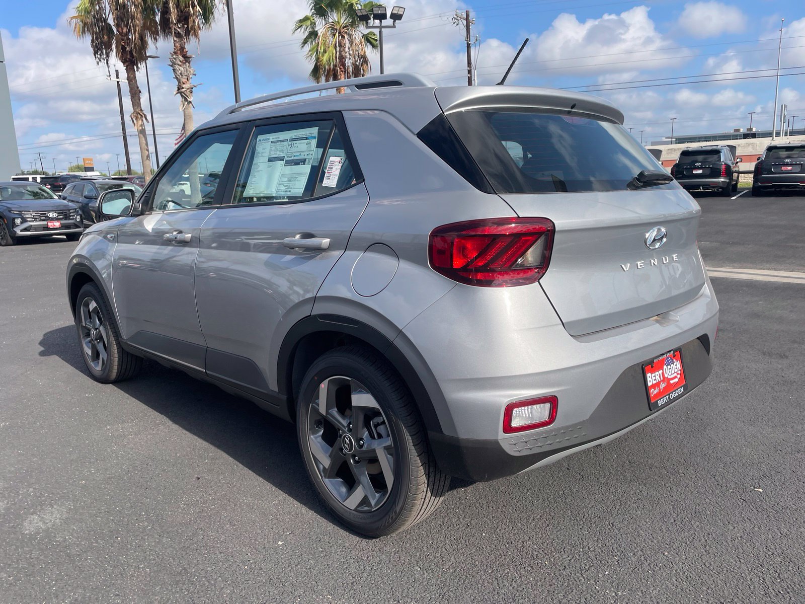 New 2026 Hyundai Venue SEL FWD image 6