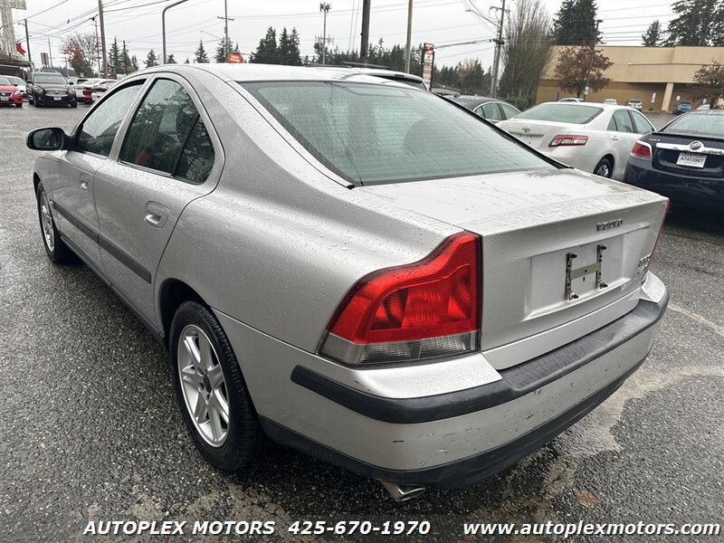 Used 2001 Volvo S60 2.4T image 4