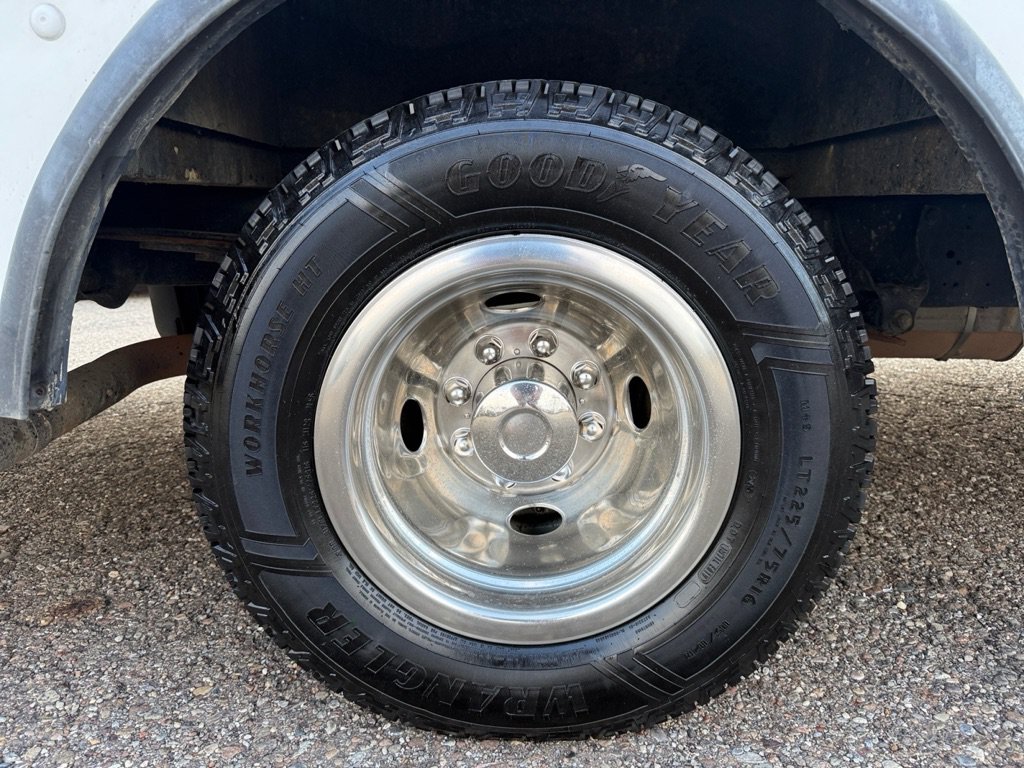 Used 2019 Ford E-350 and Econoline 350 Super Duty w/ Power Windows & Locks Group RWD image 28