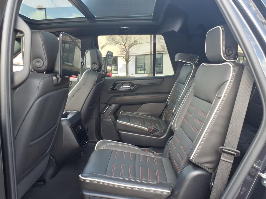 Used 2025 GMC Yukon AT4 Ultimate w/ LPO, Floor Liner Package image 7