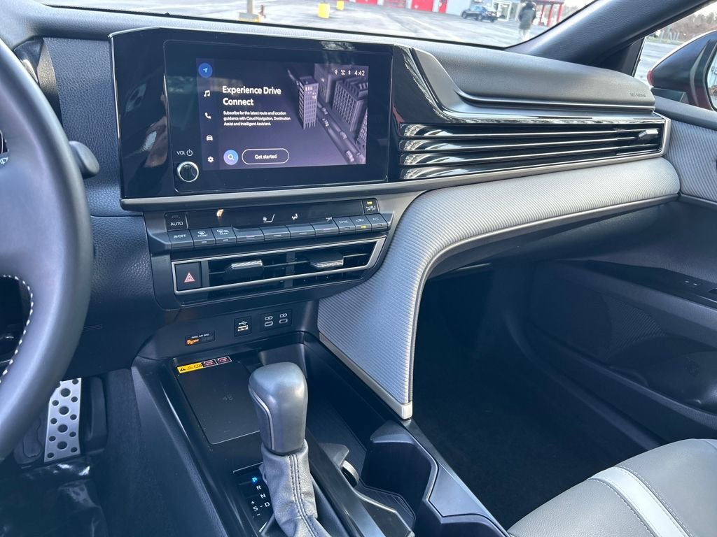 Certified 2025 Toyota Camry SE w/ Convenience Package image 12