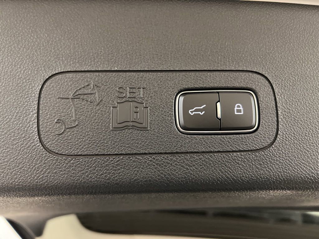 Used 2026 Lincoln Aviator AWD image 40