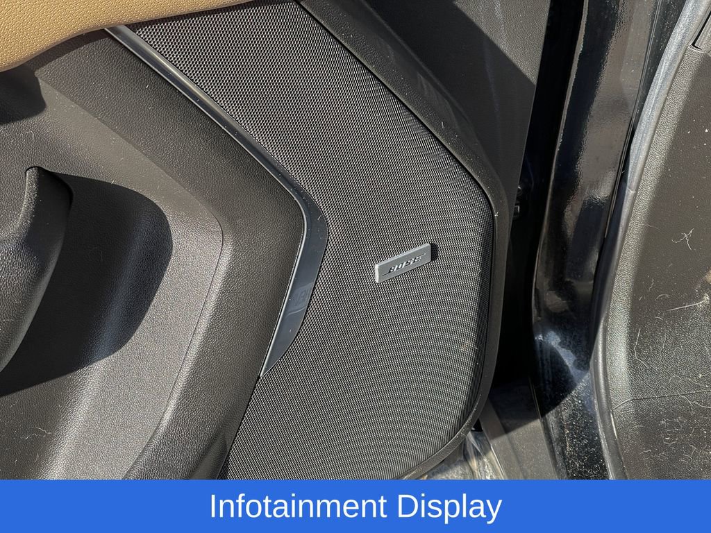 Used 2021 Chevrolet Suburban Premier image 11