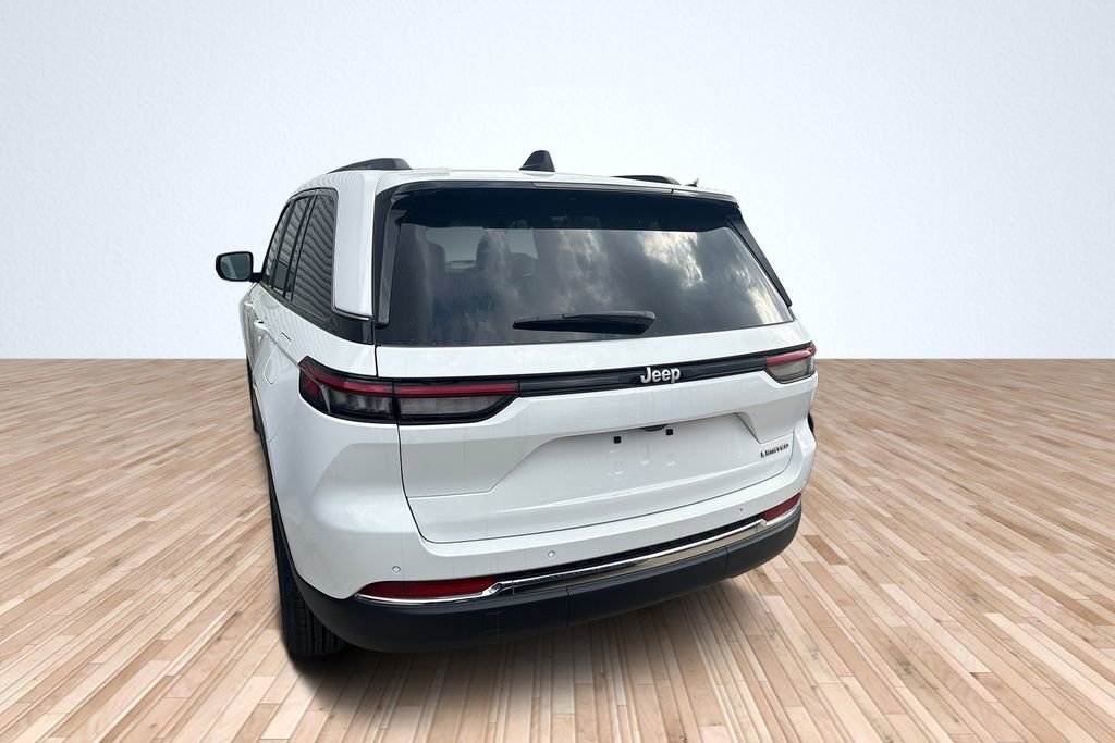 New 2025 Jeep Grand Cherokee Limited image 5