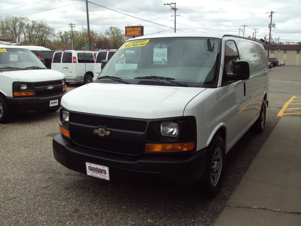 Used 2012 Chevrolet Express 1500 AWD image 4