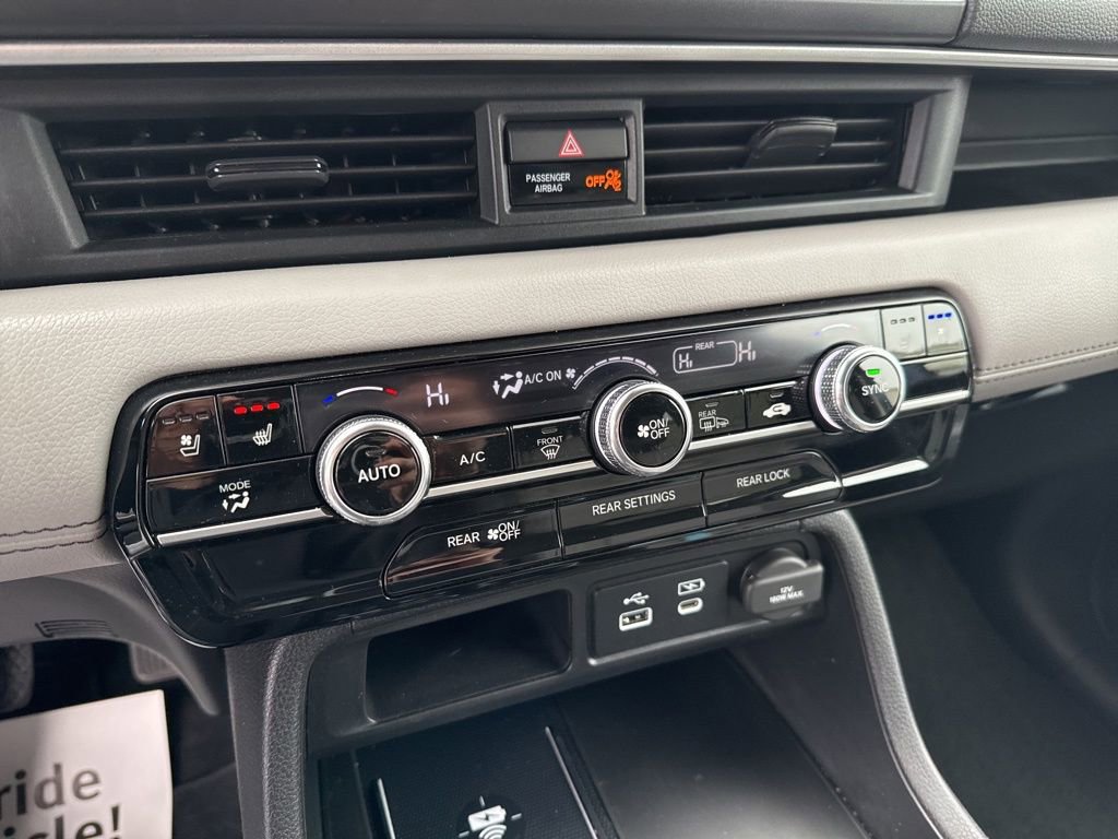 Certified 2024 Honda Pilot Elite image 24