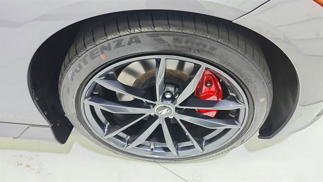 Certified 2024 Nissan Z Performance w/ Floor Mat Package RWD image 26