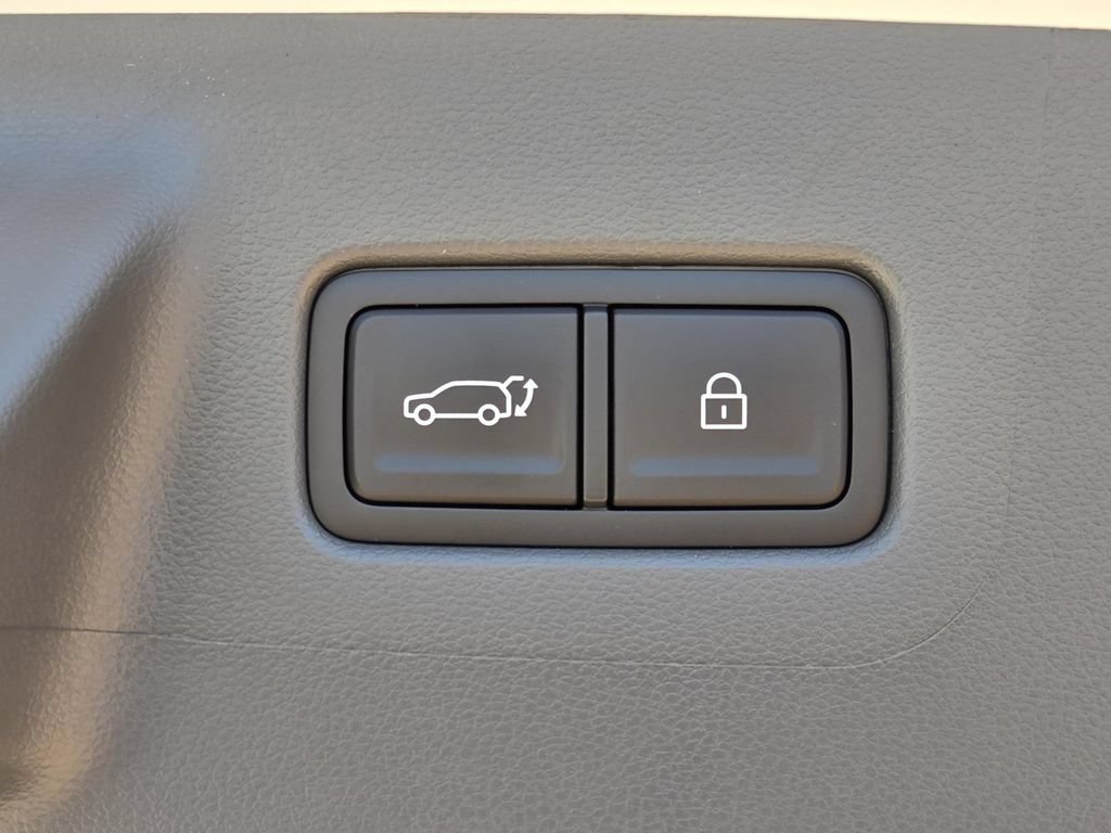 New 2027 Hyundai Santa Fe SE FWD image 8