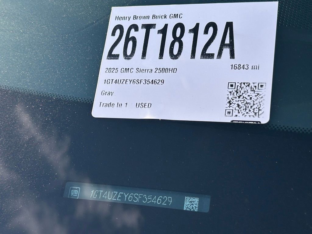 Used 2025 GMC Sierra 2500 AT4X image 3