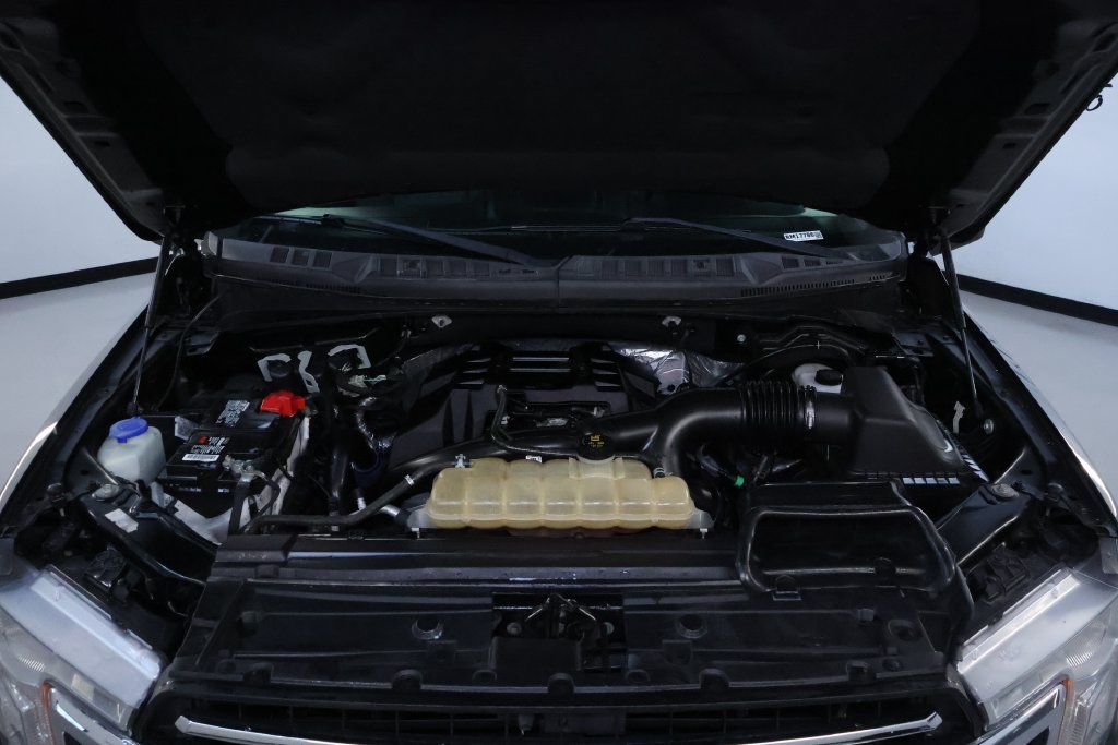 Used 2018 Ford F150 XLT AWD/4WD image 31