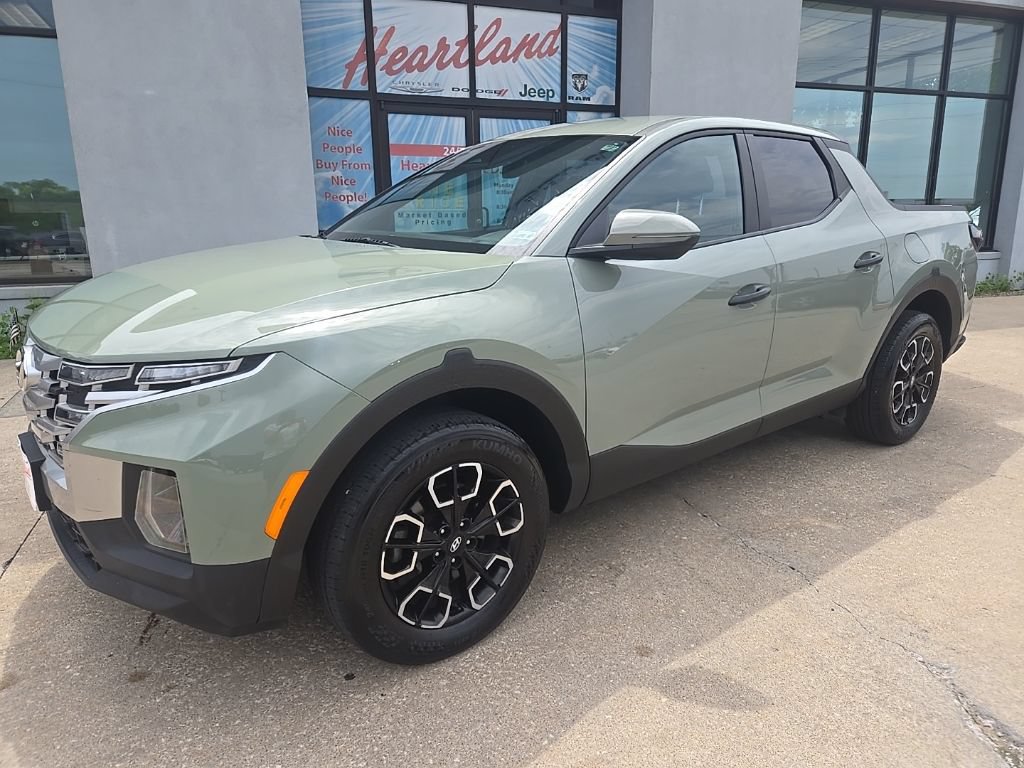 Used 2024 Hyundai Santa Cruz SEL AWD/4WD image 3