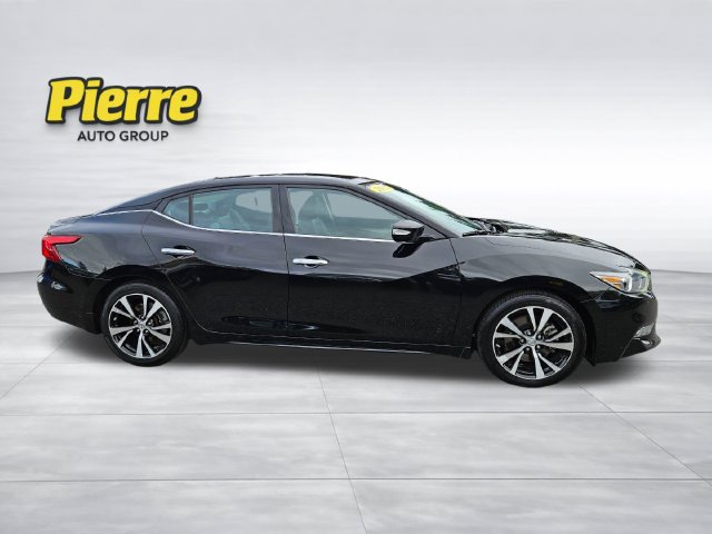 Used 2017 Nissan Maxima 3.5 SL w/ Interior Lighting Package FWD image 6