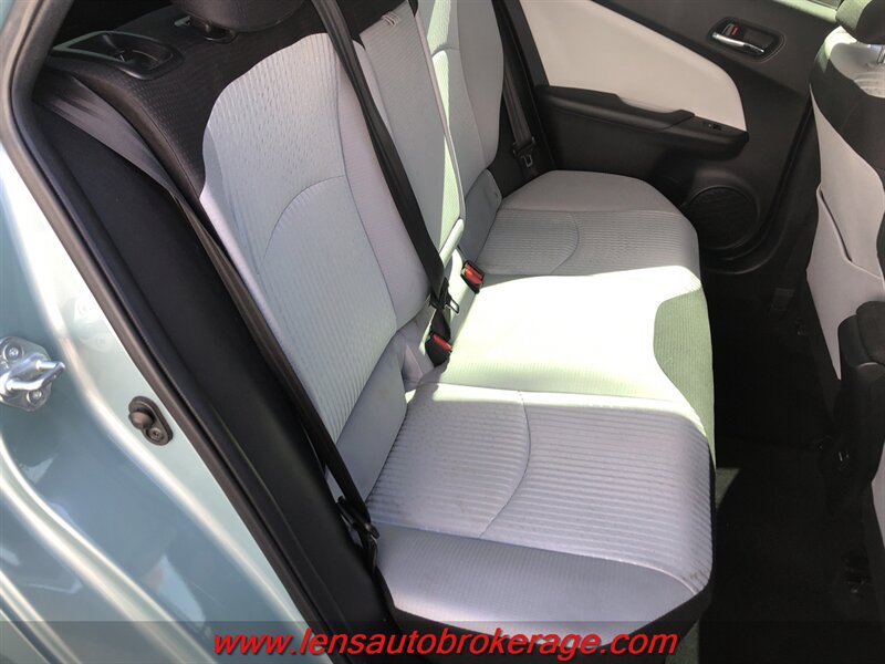 Used 2016 Toyota Prius Two FWD image 19