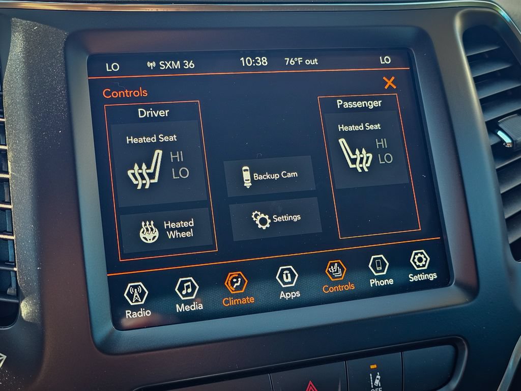 Certified 2022 Jeep Cherokee Latitude Lux AWD/4WD image 23