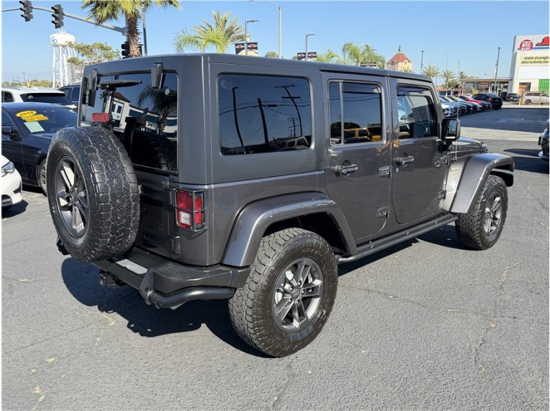 Used 2018 Jeep Wrangler Unlimited Sport image 7