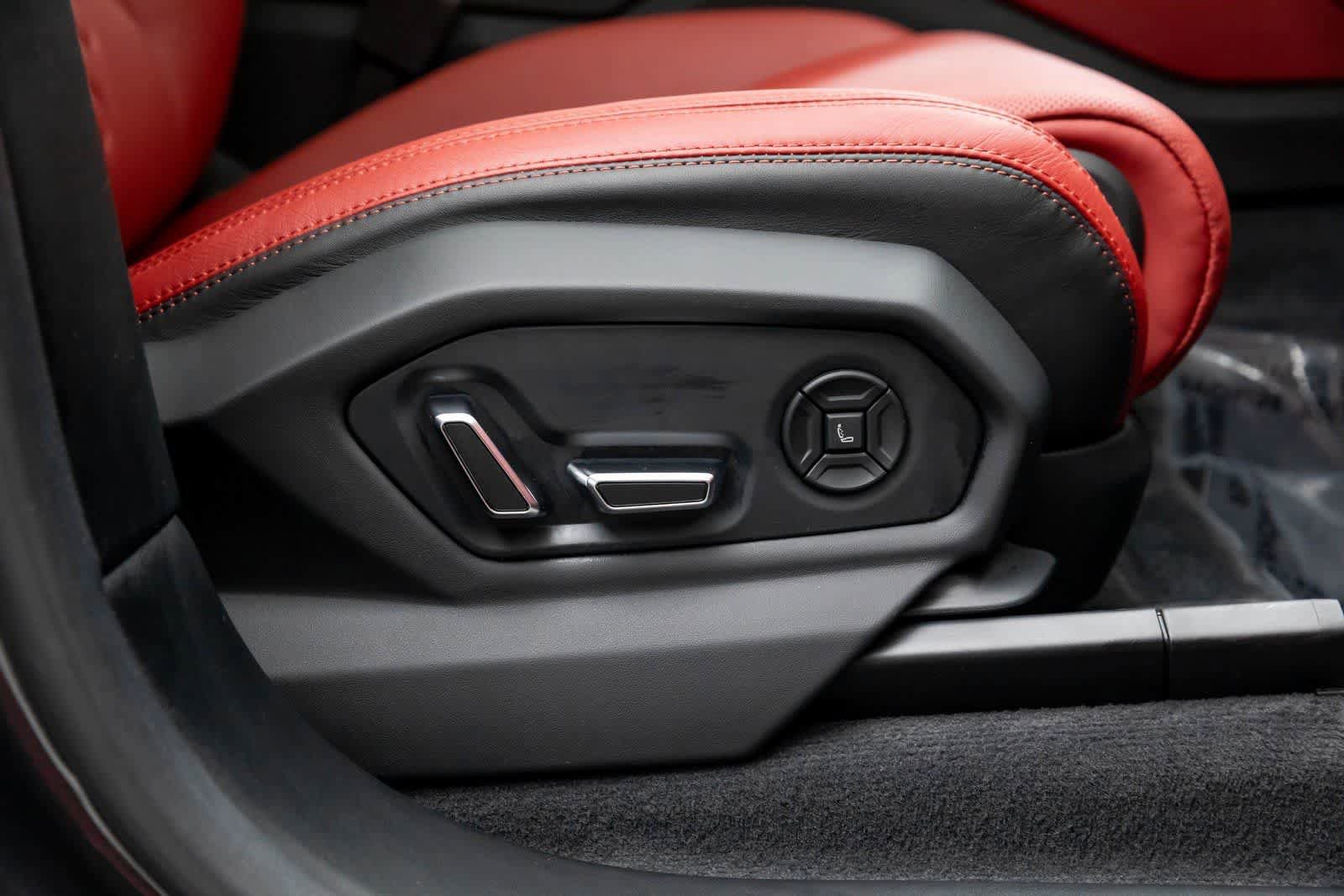 Used 2023 Lamborghini Urus S image 55